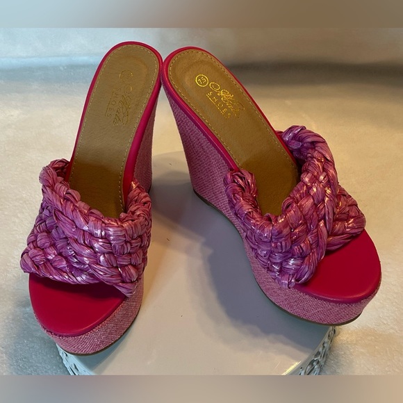 Women’s Pink Wedges Size 7.5 by Mata - Picture 4 of 15
